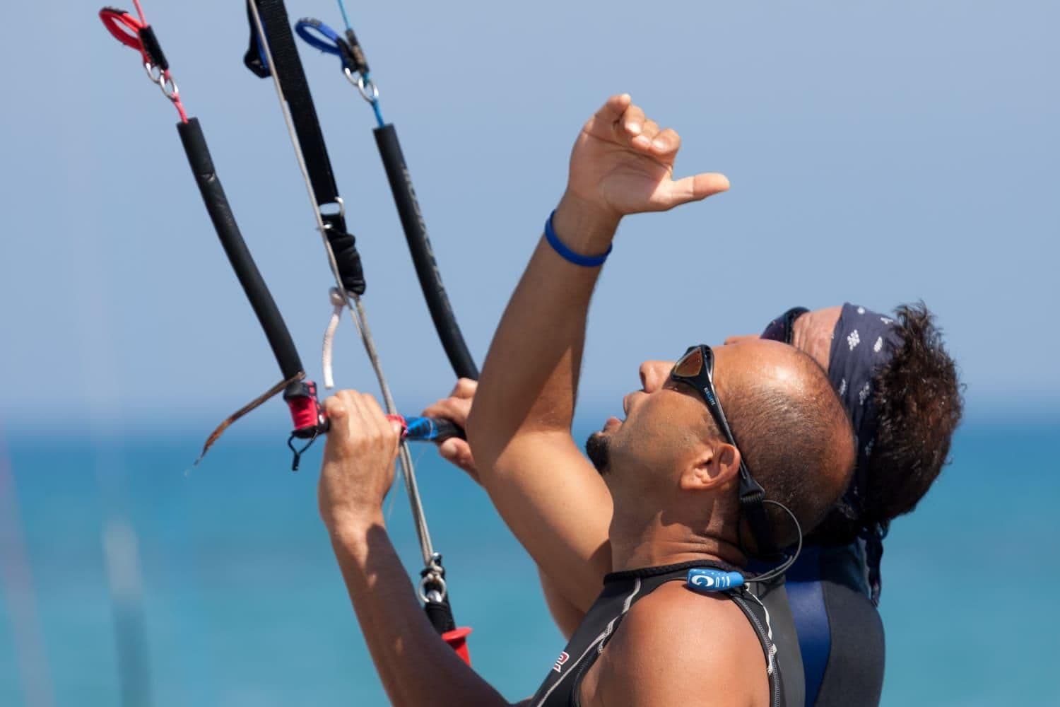 Ile kosztuje kurs kitesurfingu i czego się na nim nauczysz?