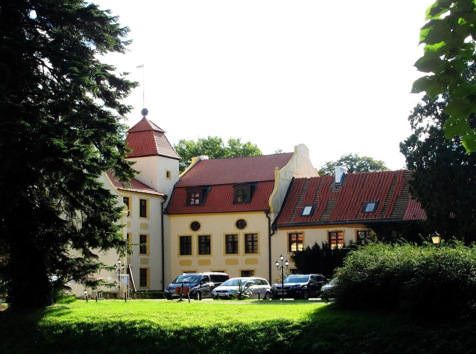 Pałac w Krokowej - historia pomorskiej perły architektury